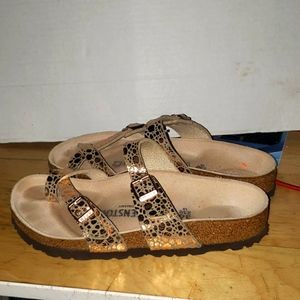 Birkenstock Sandals unisex in like new condition. Never been worn.